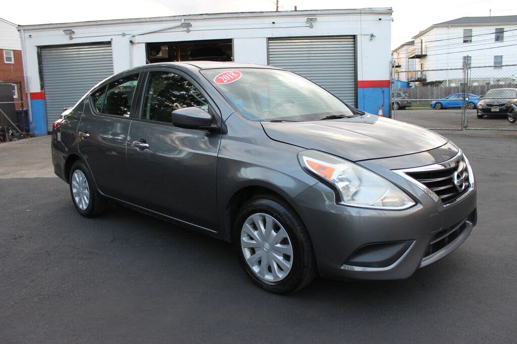 2018 Nissan Versa SV