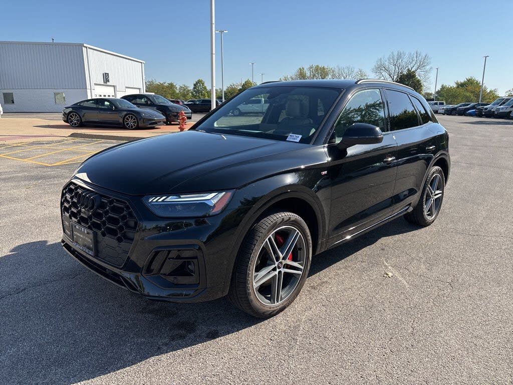 2024 Audi Q5 Hybrid Plug-in e quattro Prestige S Line AWD