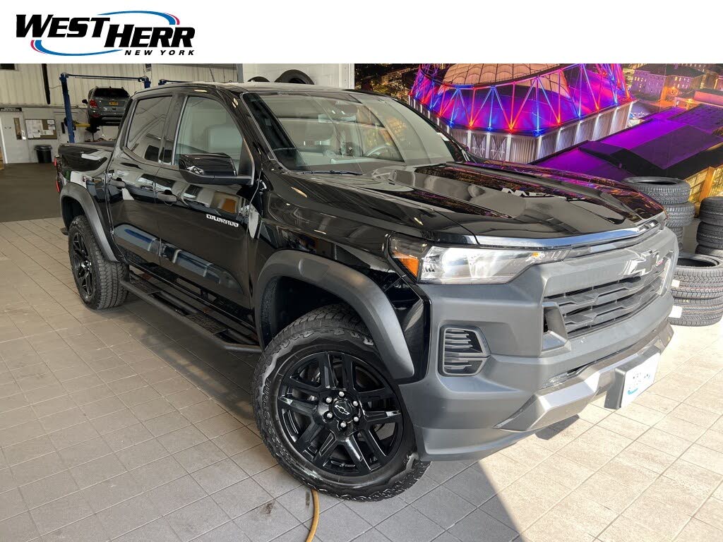 2024 Chevrolet Colorado Trail Boss Crew Cab 4WD