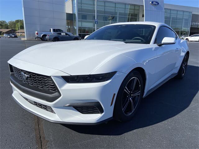 2025 Ford Mustang EcoBoost Fastback RWD