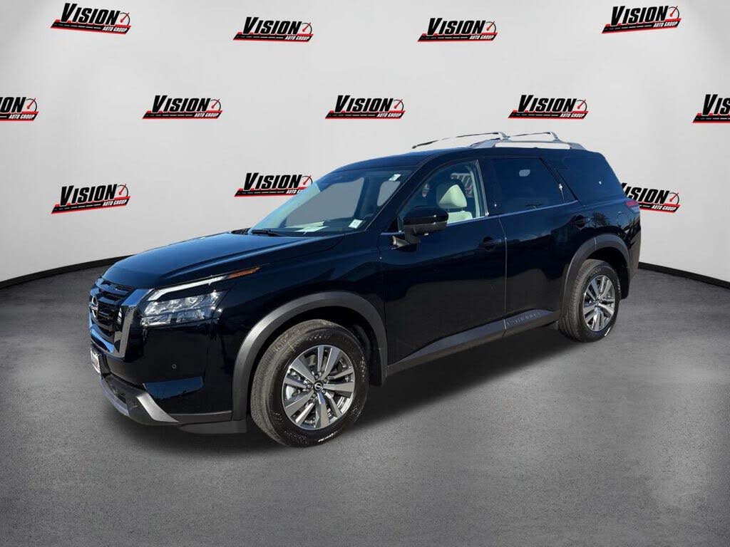 2025 Nissan Pathfinder SL 4WD