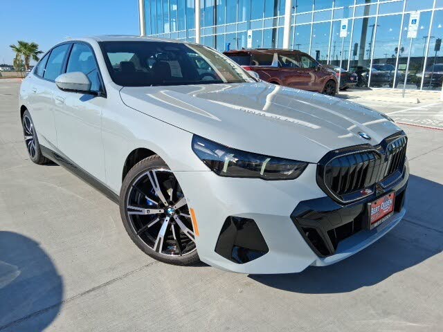 2026 BMW 5 Series 530i RWD