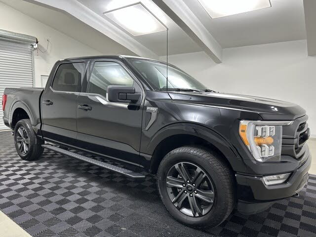 2023 Ford F-150 XLT SuperCrew 4WD