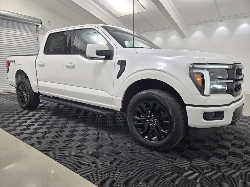 2025 Ford F-150 Lariat SuperCrew 4WD