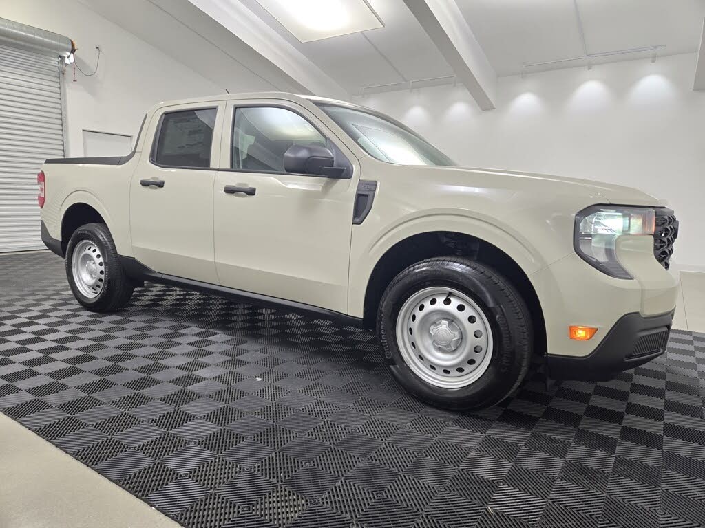 2025 Ford Maverick XL SuperCrew FWD