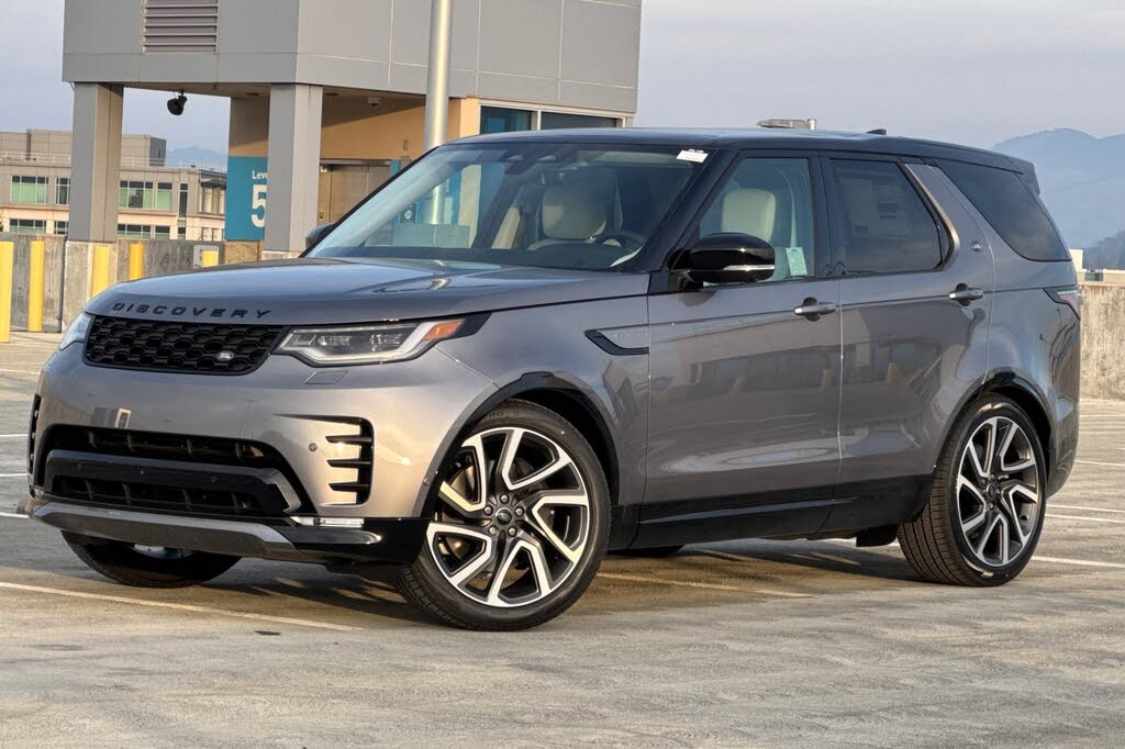 2025 Land Rover Discovery P360 Dynamic SE AWD