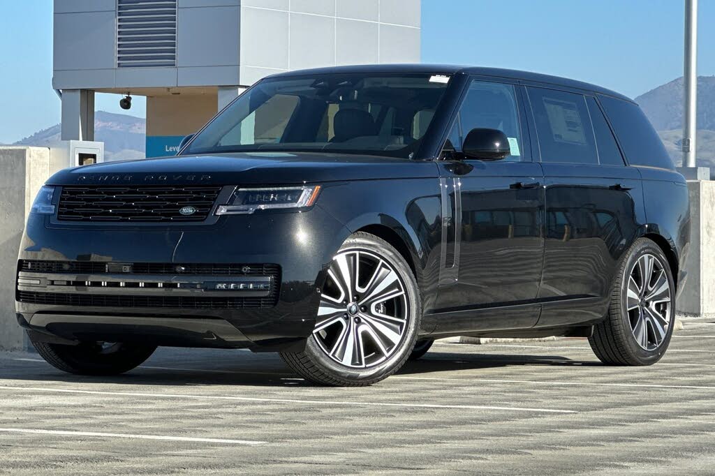2025 Land Rover Range Rover P530 SE LWB AWD