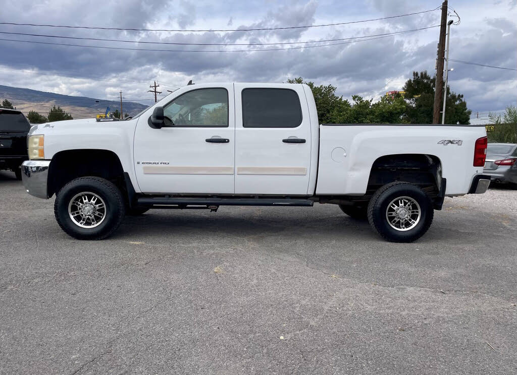 2007 Chevrolet Silverado 2500HD 1LT Crew Cab 4WD