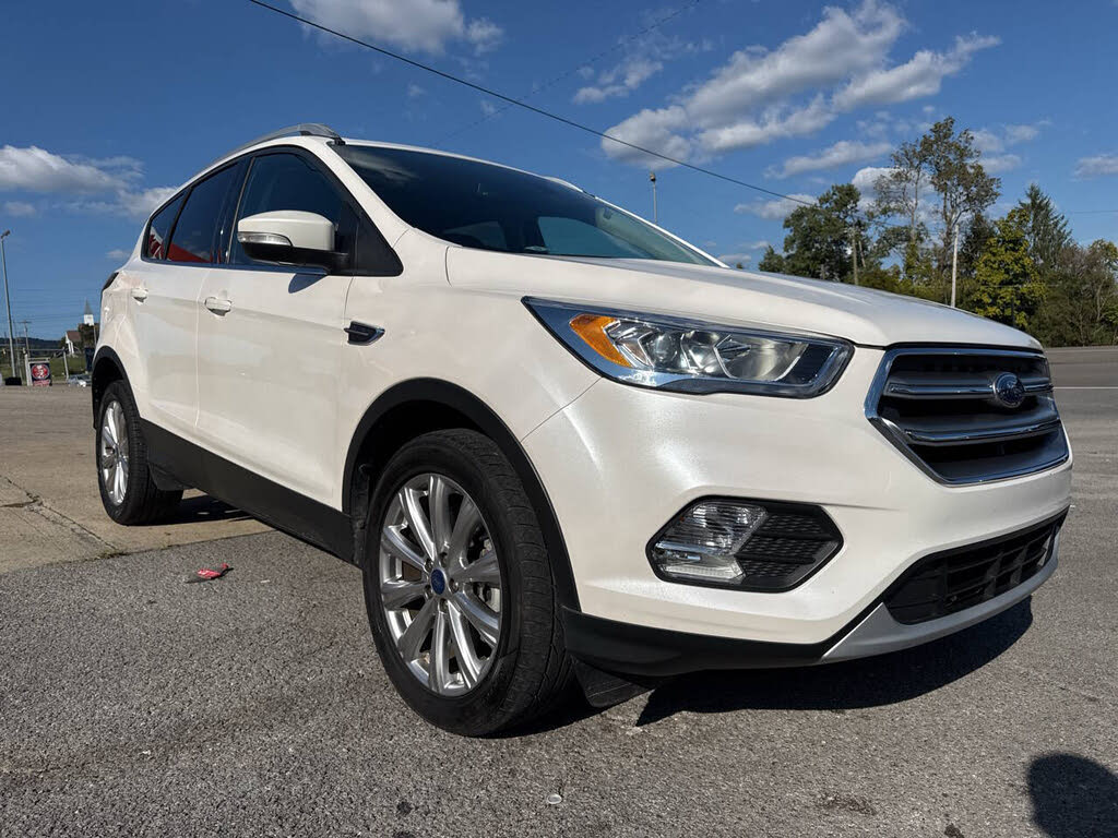 2017 Ford Escape Titanium FWD