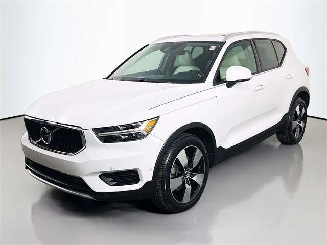 2019 Volvo XC40 T5 Momentum AWD