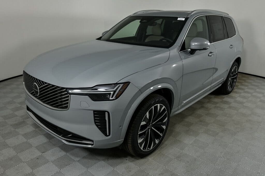 2026 Volvo XC90 B6 Plus 7-Passenger AWD