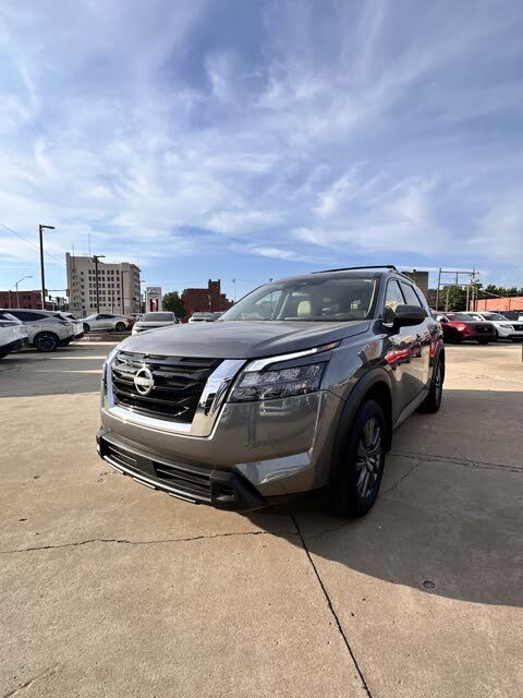 2025 Nissan Pathfinder SV FWD
