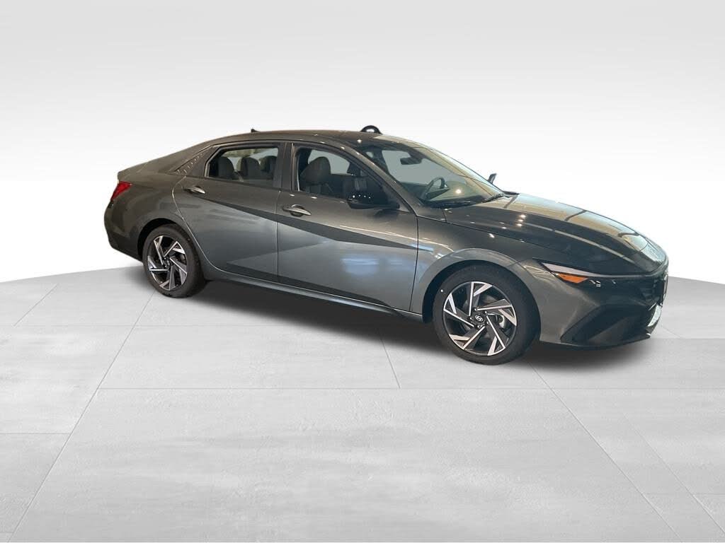 2025 Hyundai Elantra SEL Sport FWD