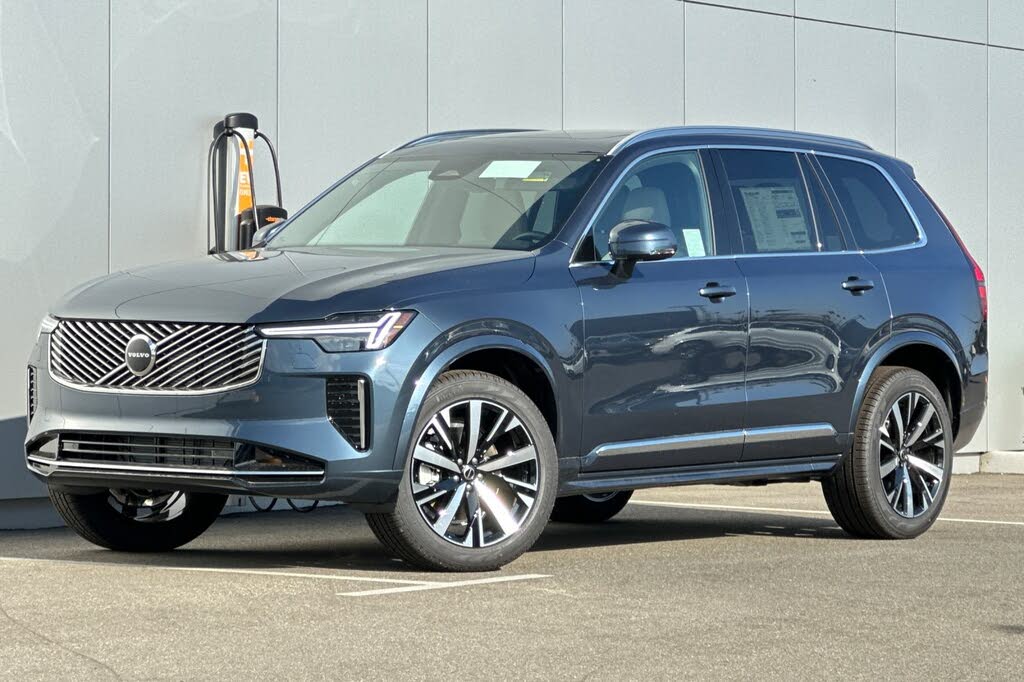 2026 Volvo XC90 B6 Core AWD