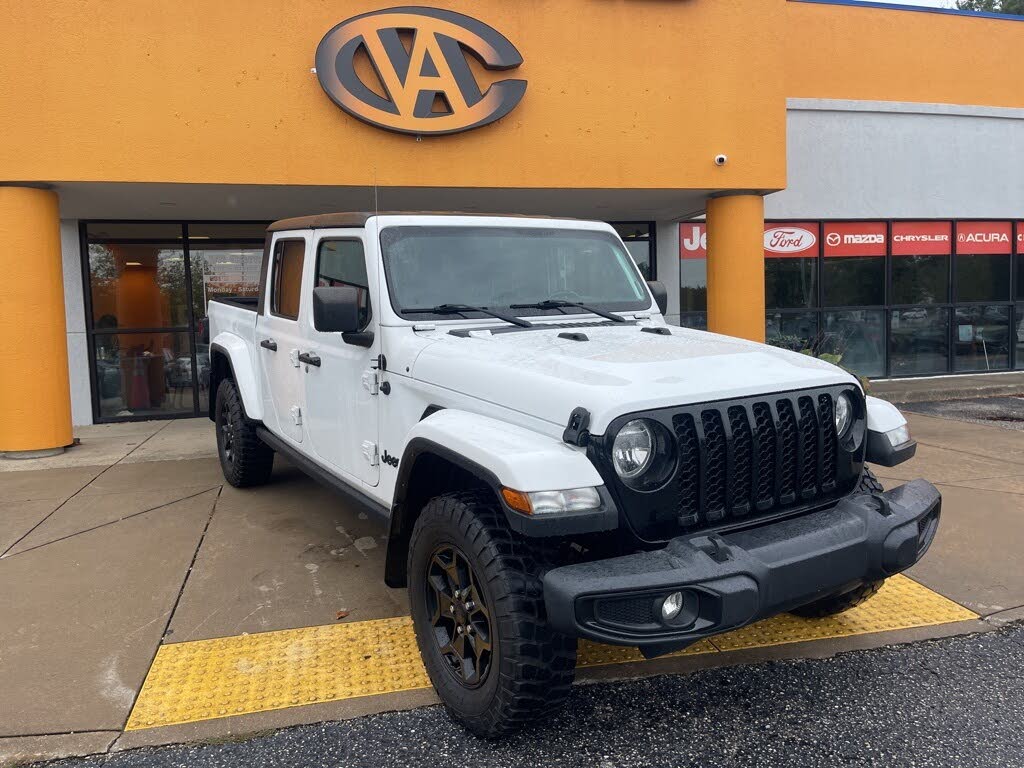 2021 Jeep Gladiator Willys Crew Cab 4WD