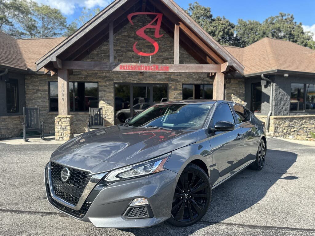 2020 Nissan Altima 2.0 SR FWD