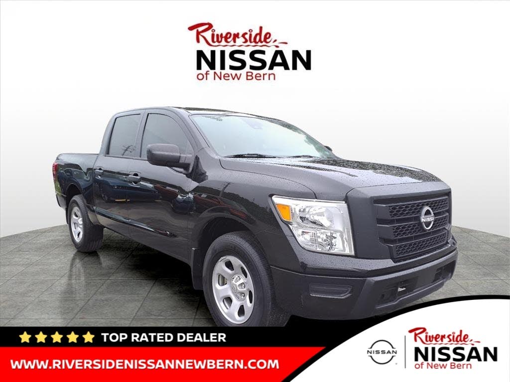 2023 Nissan Titan S Crew Cab 4WD