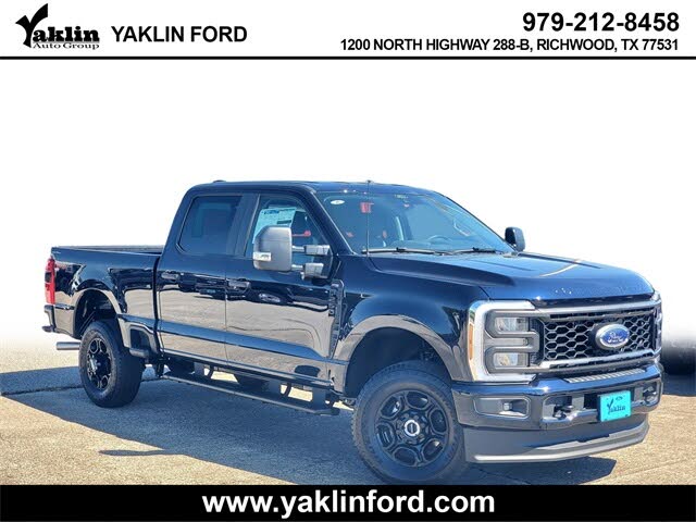 2025 Ford F-250 Super Duty XL Crew Cab 4WD
