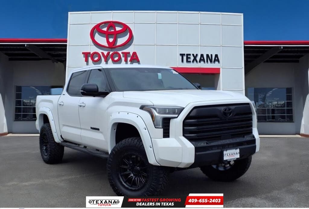 2025 Toyota Tundra Limited CrewMax Cab 4WD