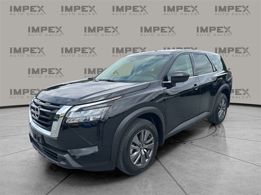 2024 Nissan Pathfinder S 4WD
