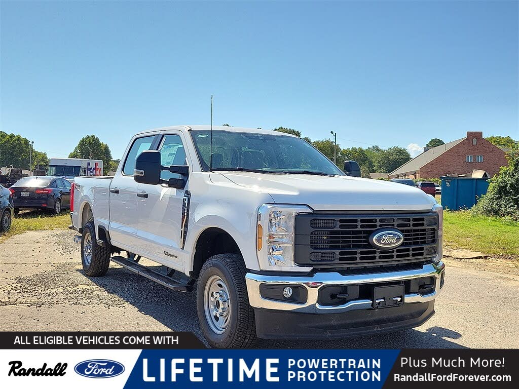 2026 Ford F-250 Super Duty XL Crew Cab 4WD