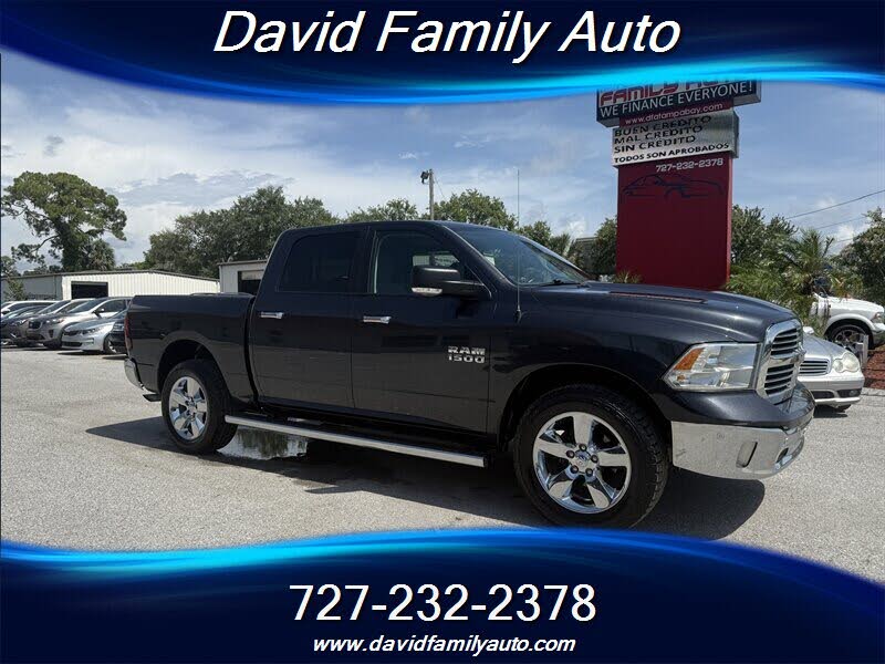 2016 RAM 1500 SLT Crew Cab 4WD