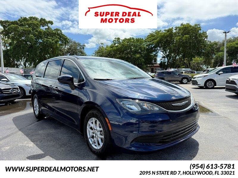 2017 Chrysler Pacifica Touring FWD