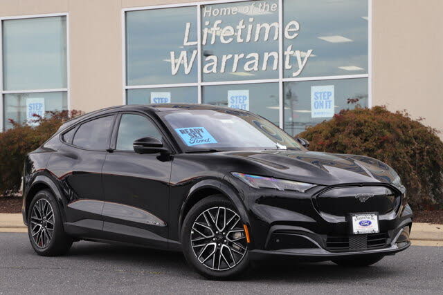 2025 Ford Mustang Mach-E Premium AWD