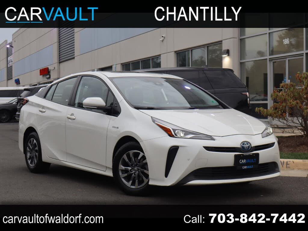 2019 Toyota Prius XLE FWD
