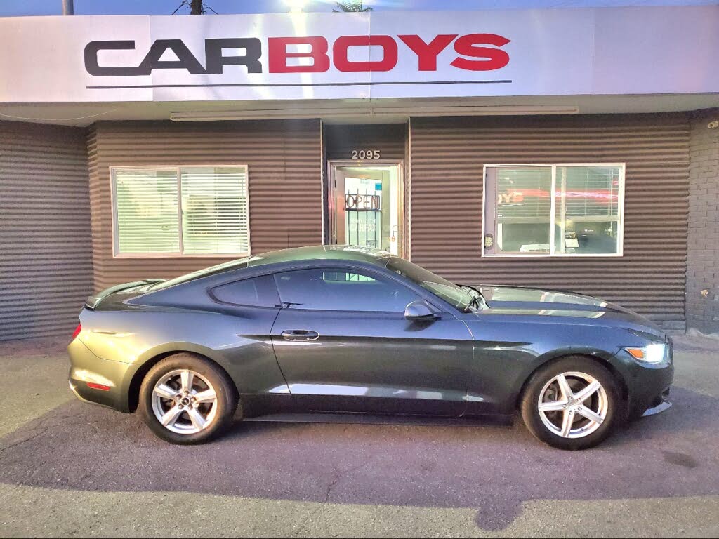 2015 Ford Mustang V6 Coupe RWD