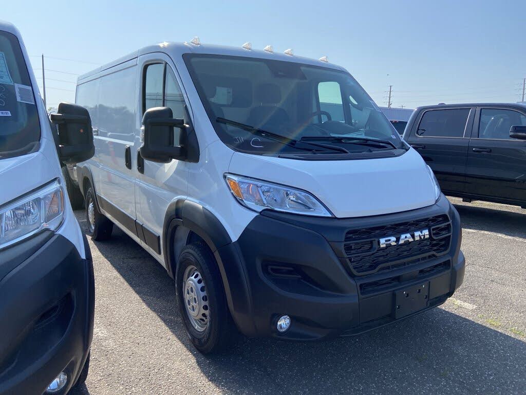 2025 RAM ProMaster 2500 Tradesman 136 Low Roof Cargo Van FWD