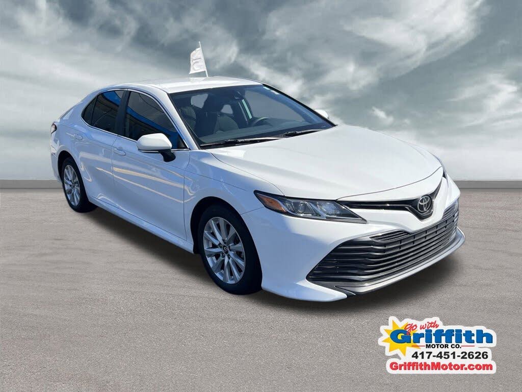 2019 Toyota Camry LE FWD