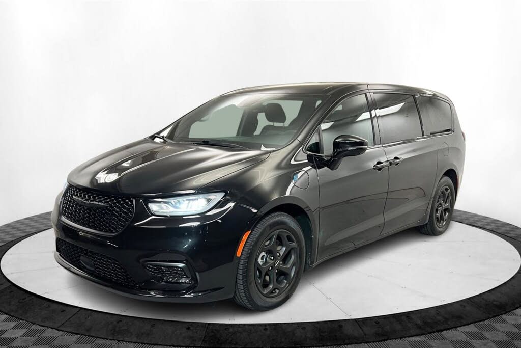 2024 Chrysler Pacifica Hybrid S Appearance FWD