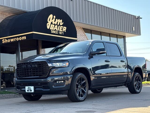 2026 RAM 1500 Laramie Crew Cab 4WD