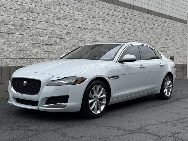 2018 Jaguar XF 25t Premium RWD