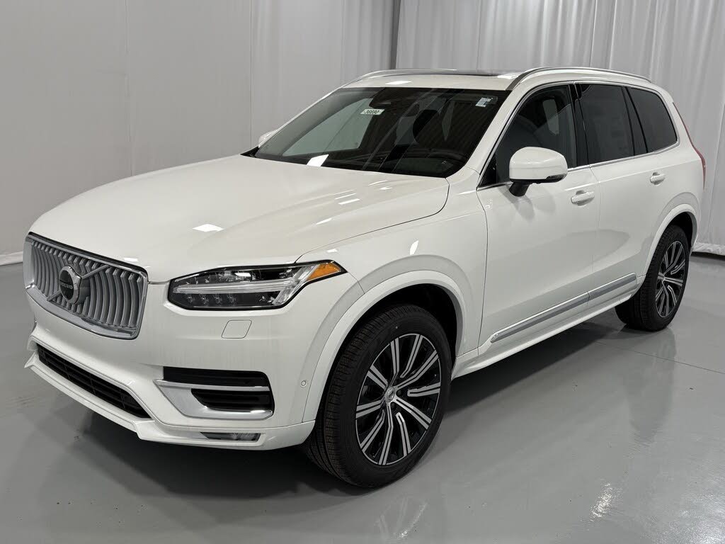 2025 Volvo XC90 B6 Plus Bright Theme 7-Passenger AWD