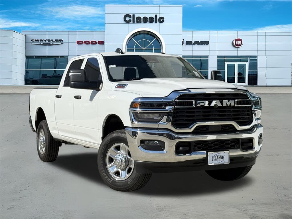 2026 RAM 2500 Tradesman Crew Cab 4WD