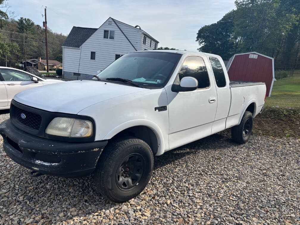 1997 Ford F-250 3 Dr XL 4WD Extended Cab SB