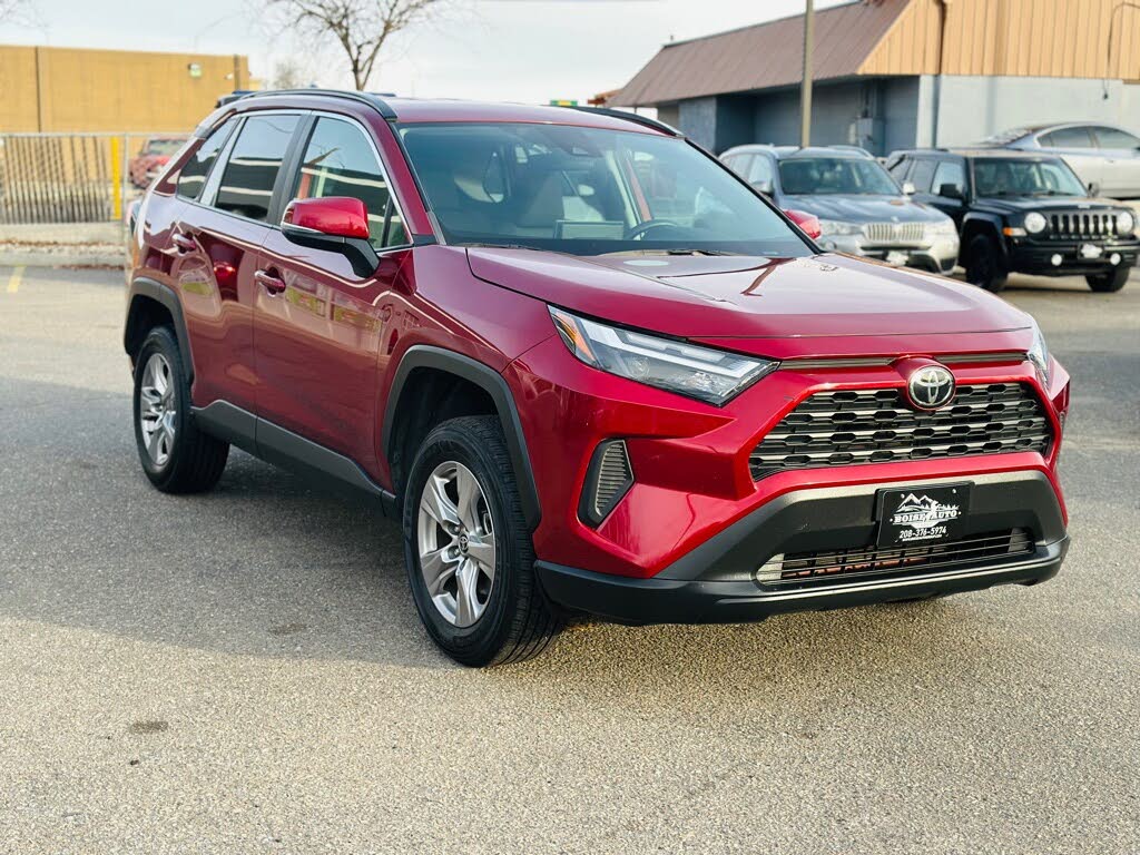 2023 Toyota RAV4 XLE AWD