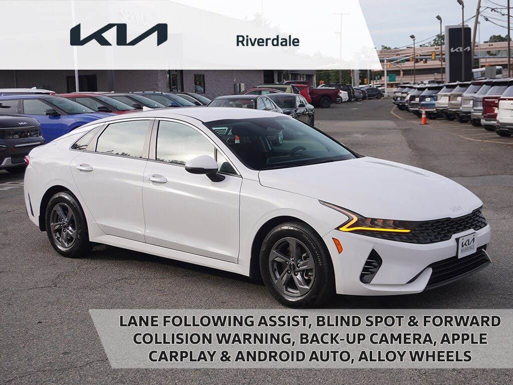 2023 Kia K5 LXS FWD