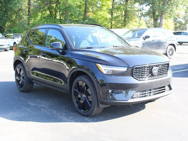 2026 Volvo XC40 B5 Ultra Black Edition AWD
