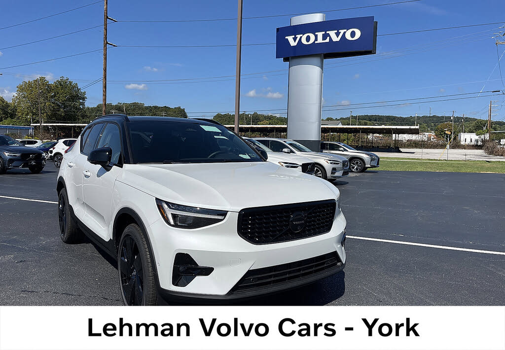 2026 Volvo XC40 B5 Ultra Black Edition AWD