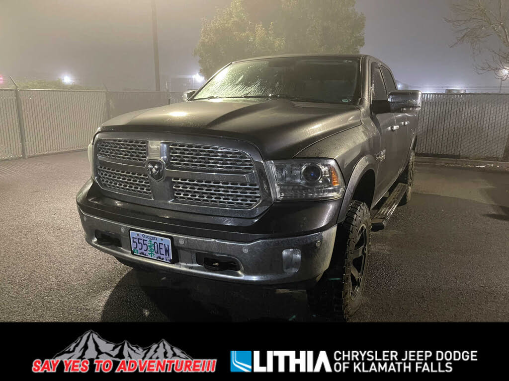 2017 RAM 1500 Laramie Crew Cab 4WD