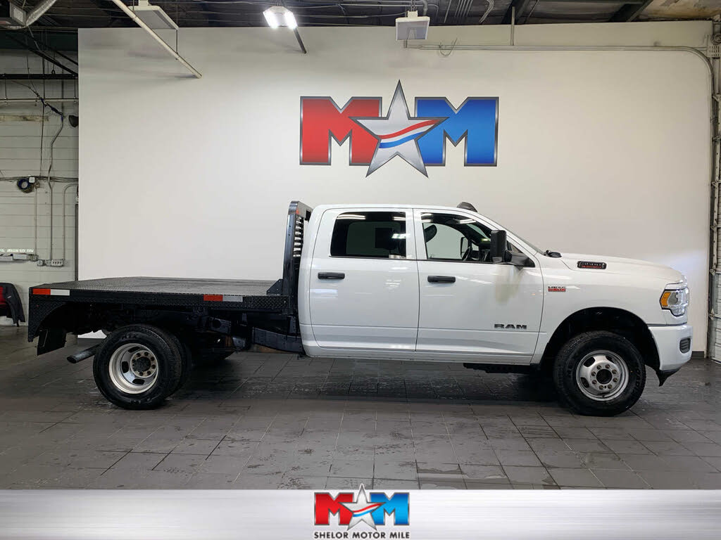 2022 RAM 3500 Tradesman Crew Cab LB DRW 4WD