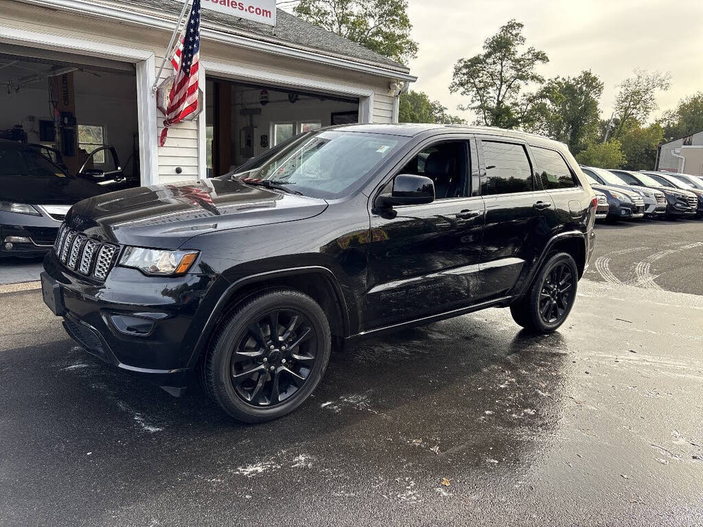 2017 Jeep Grand Cherokee Altitude 4WD
