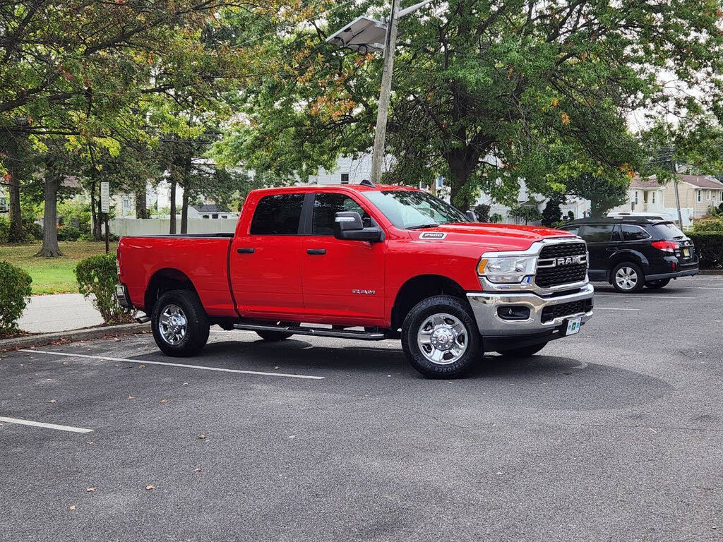 2024 RAM 2500 Big Horn Crew Cab 4WD