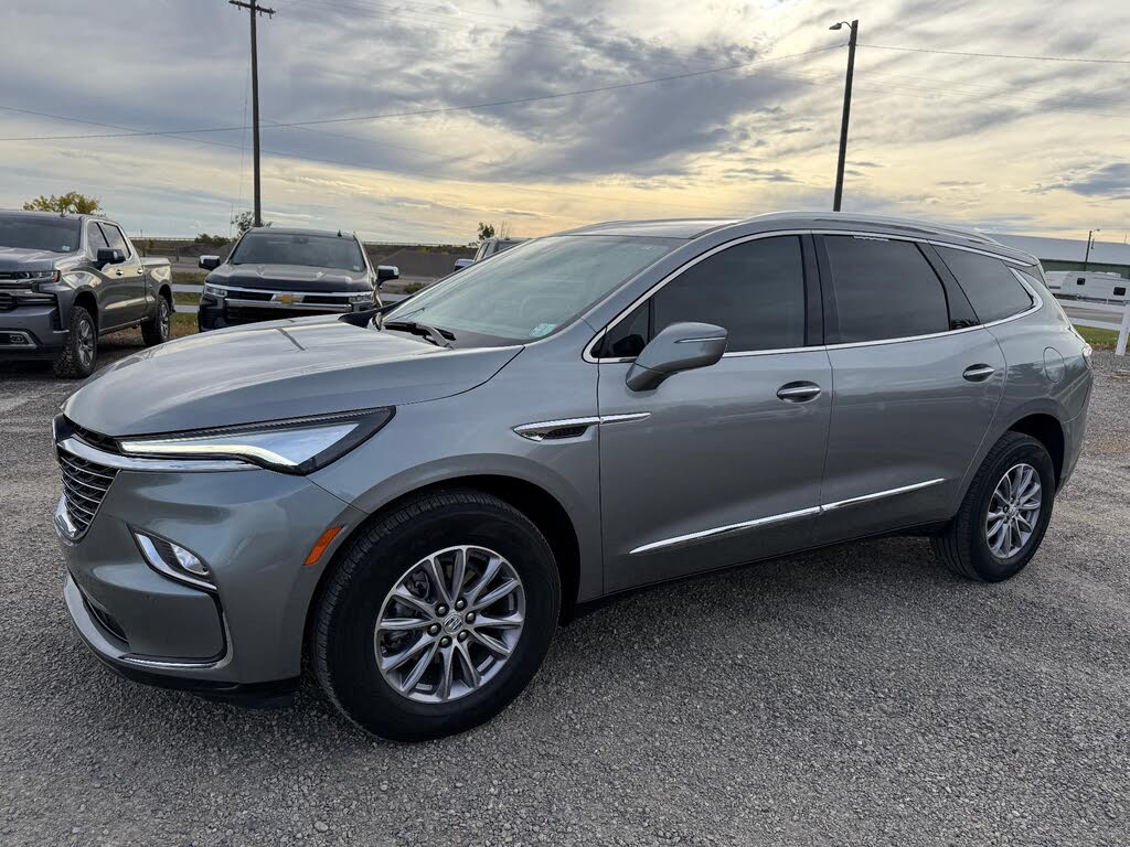 2023 Buick Enclave Essence AWD