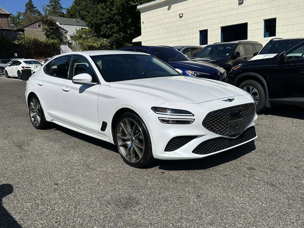 2023 Genesis G70 2.0T RWD