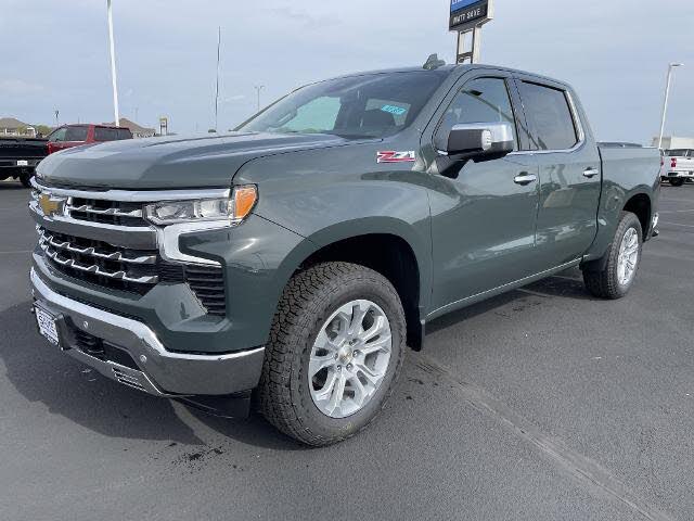 2026 Chevrolet Silverado 1500 LTZ Crew Cab 4WD