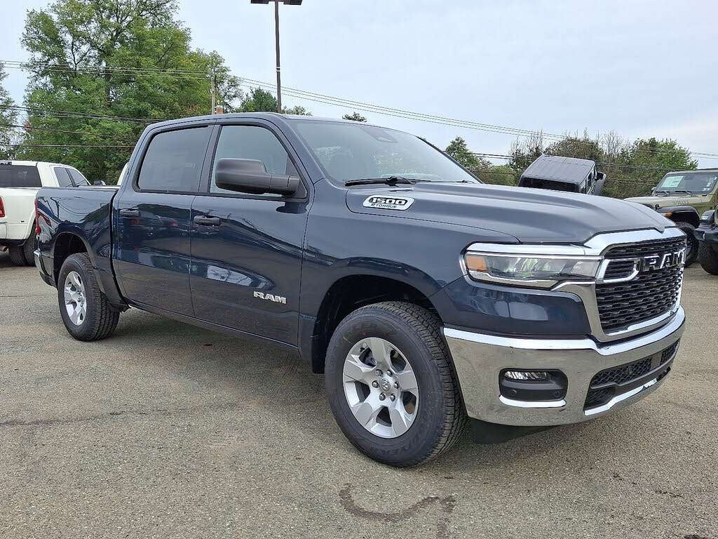 2025 RAM 1500 Big Horn Crew Cab 4WD